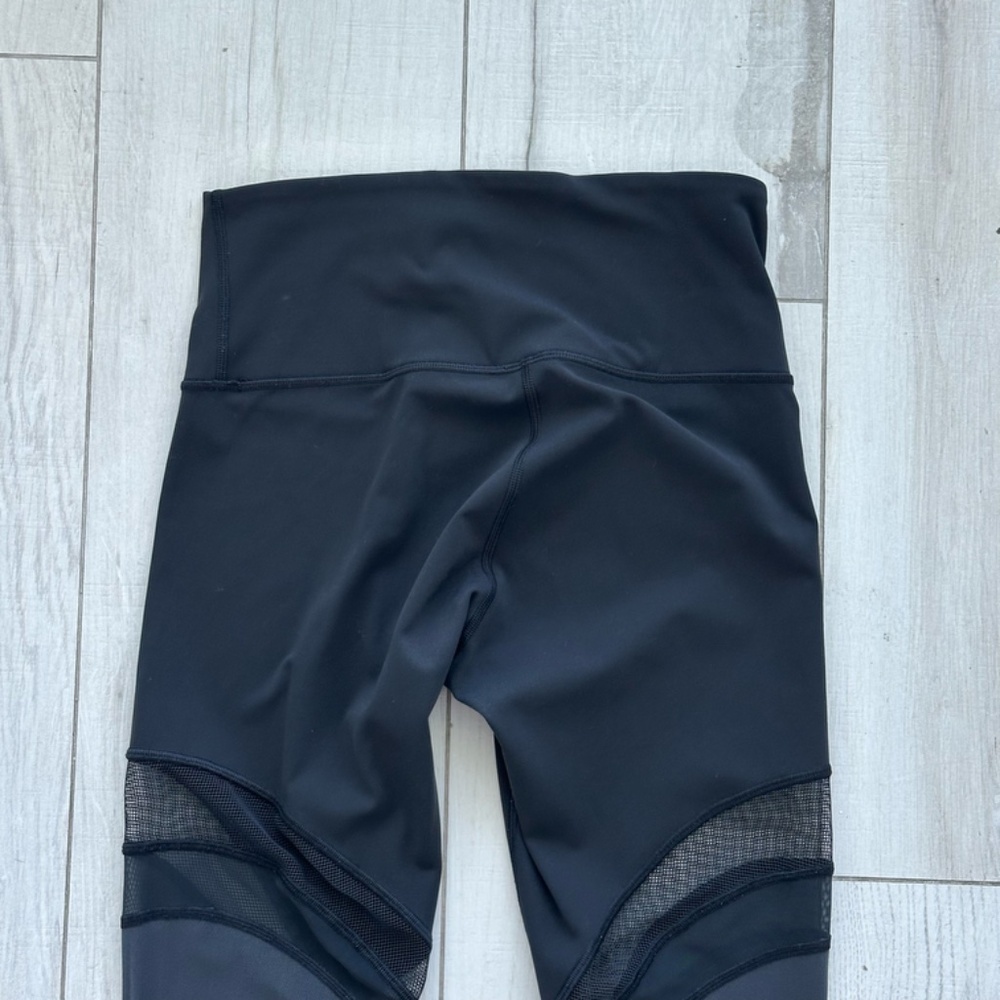 Lululemon Seek The Heat Tight Mesh Legging (Black) Size 6 - Picture 4 of 7